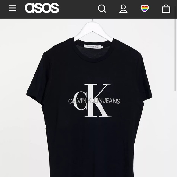 Calvin Klein Tee - Picture 4 of 5